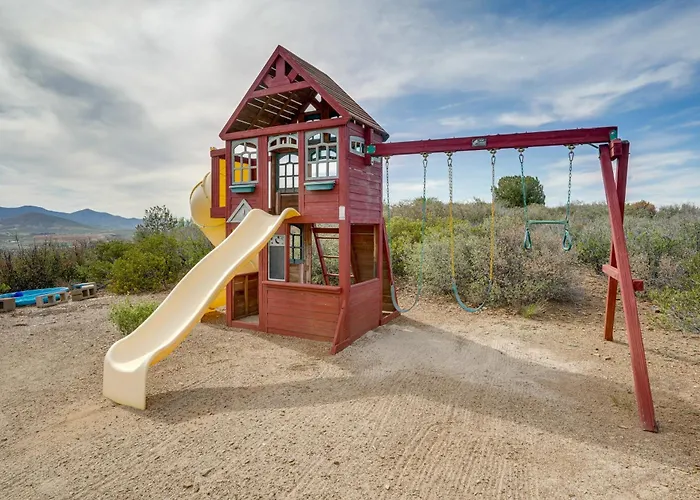 Holiday home Mtn-view Adobe W/ Large Deck Near Prescott!