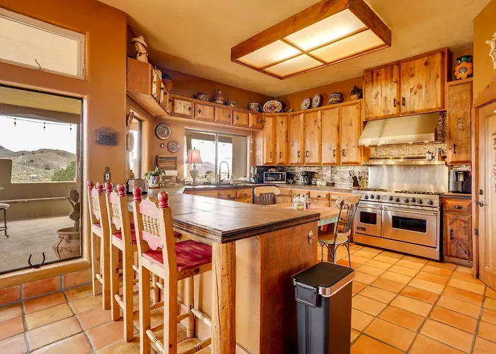 Mtn-view Adobe W/ Large Deck Near Prescott! * Dewey-Humboldt